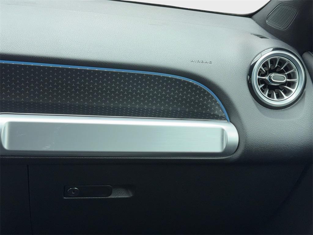 used 2024 Mercedes-Benz GLB 250 car, priced at $30,990