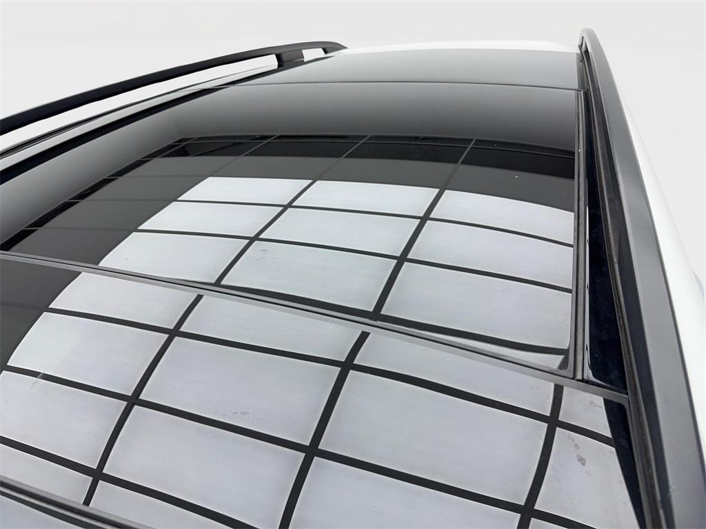 used 2020 Mercedes-Benz GLB 250 car, priced at $23,000