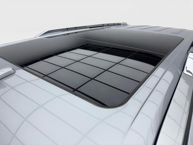 used 2023 Lincoln Navigator car, priced at $59,130