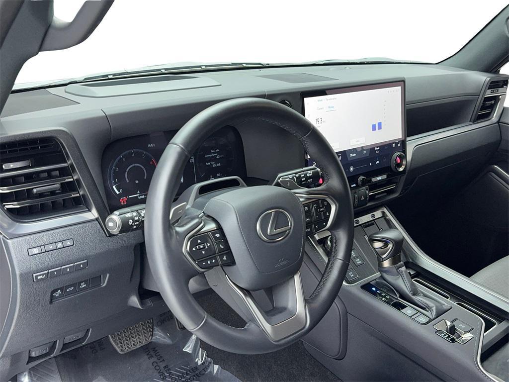 used 2025 Lexus GX 550 car, priced at $89,990