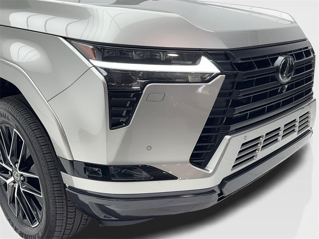 used 2025 Lexus GX 550 car, priced at $89,990