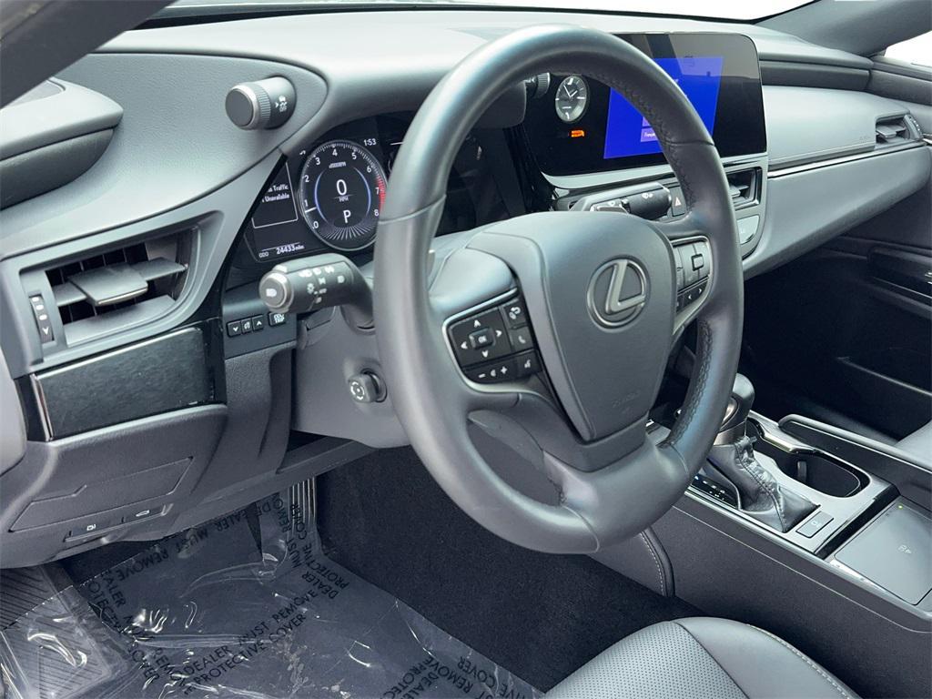 used 2023 Lexus ES 350 car, priced at $35,390