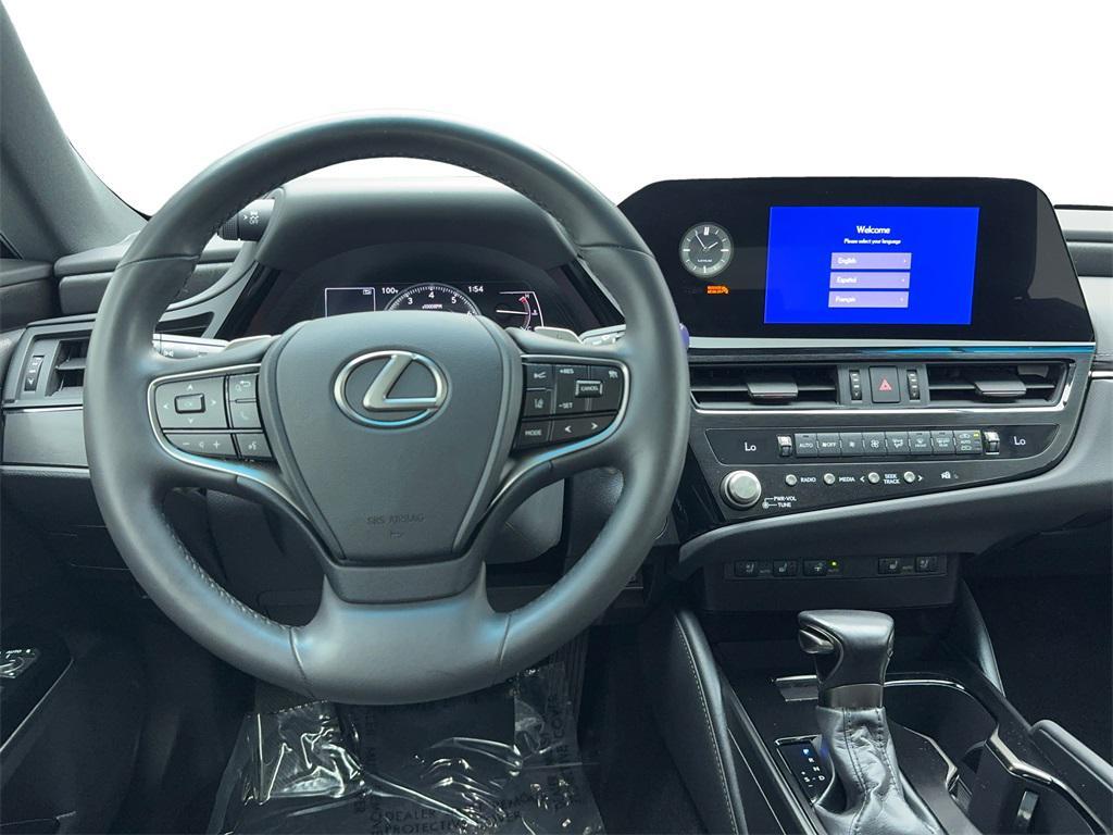 used 2023 Lexus ES 350 car, priced at $35,390