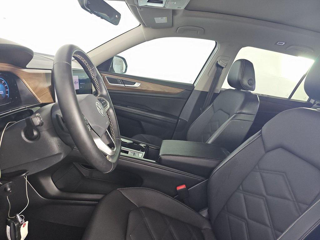 used 2024 Volkswagen Atlas car, priced at $27,490