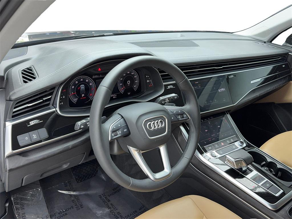 used 2023 Audi Q7 car, priced at $35,490