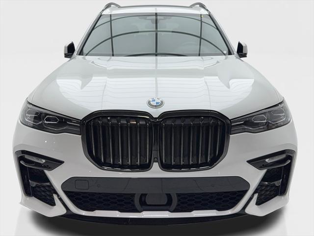 used 2022 BMW X7 car