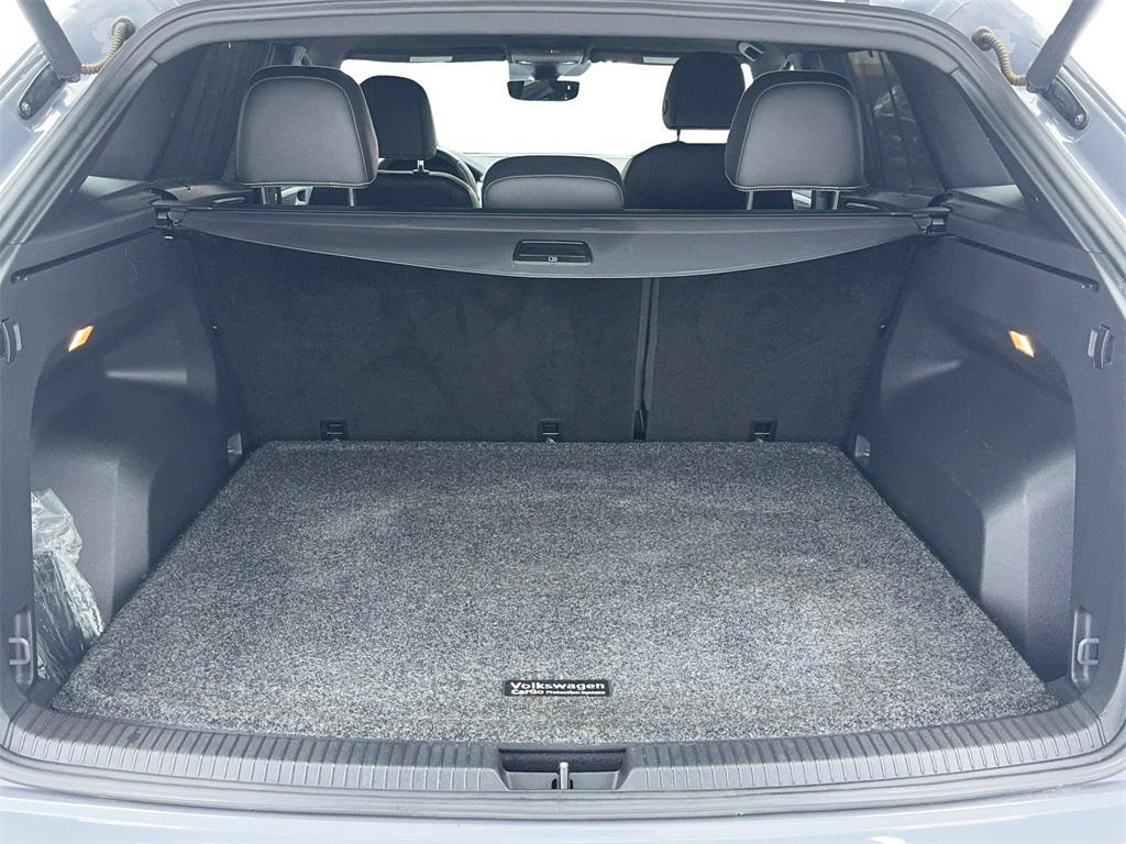 used 2021 Volkswagen Atlas Cross Sport car, priced at $19,490