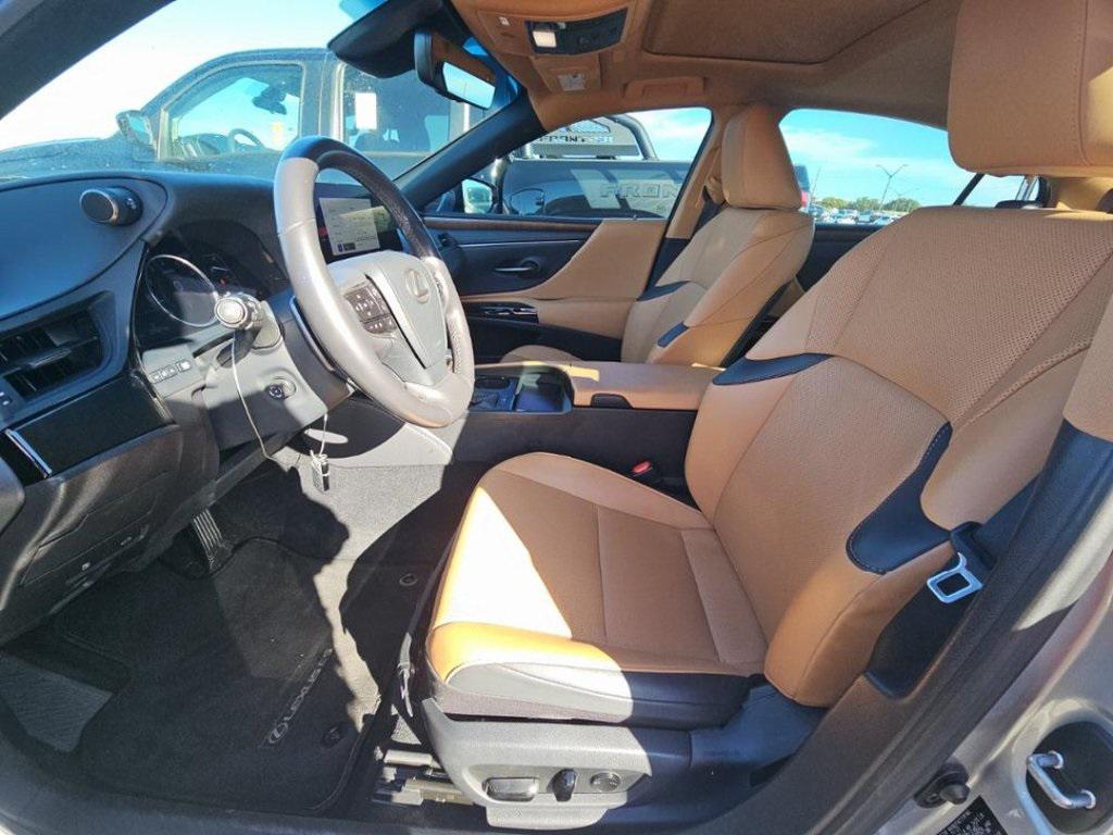 used 2023 Lexus ES 350 car, priced at $34,990