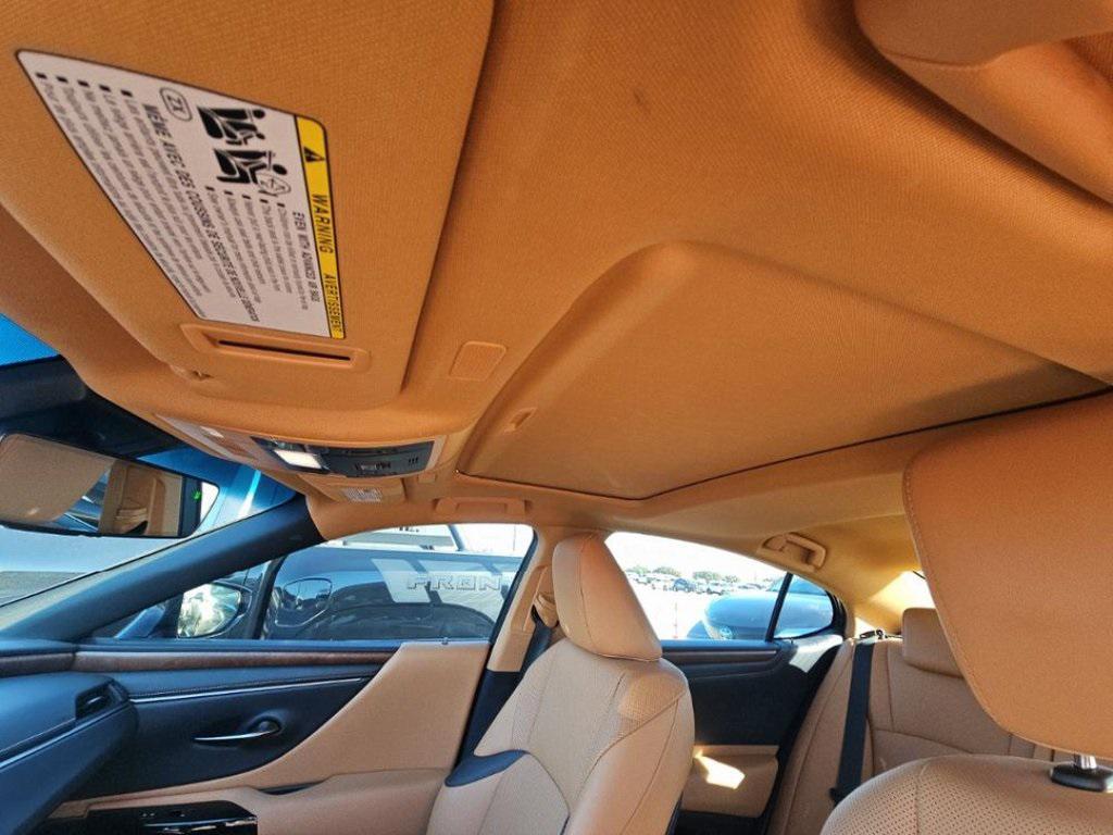 used 2023 Lexus ES 350 car, priced at $34,990