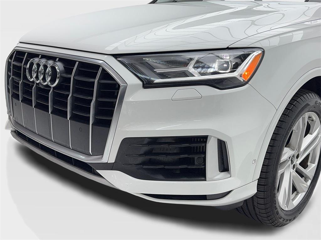 used 2022 Audi Q7 car, priced at $32,490