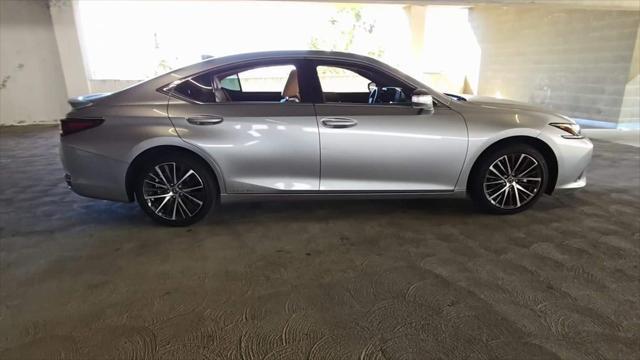 used 2022 Lexus ES 300h car, priced at $34,990