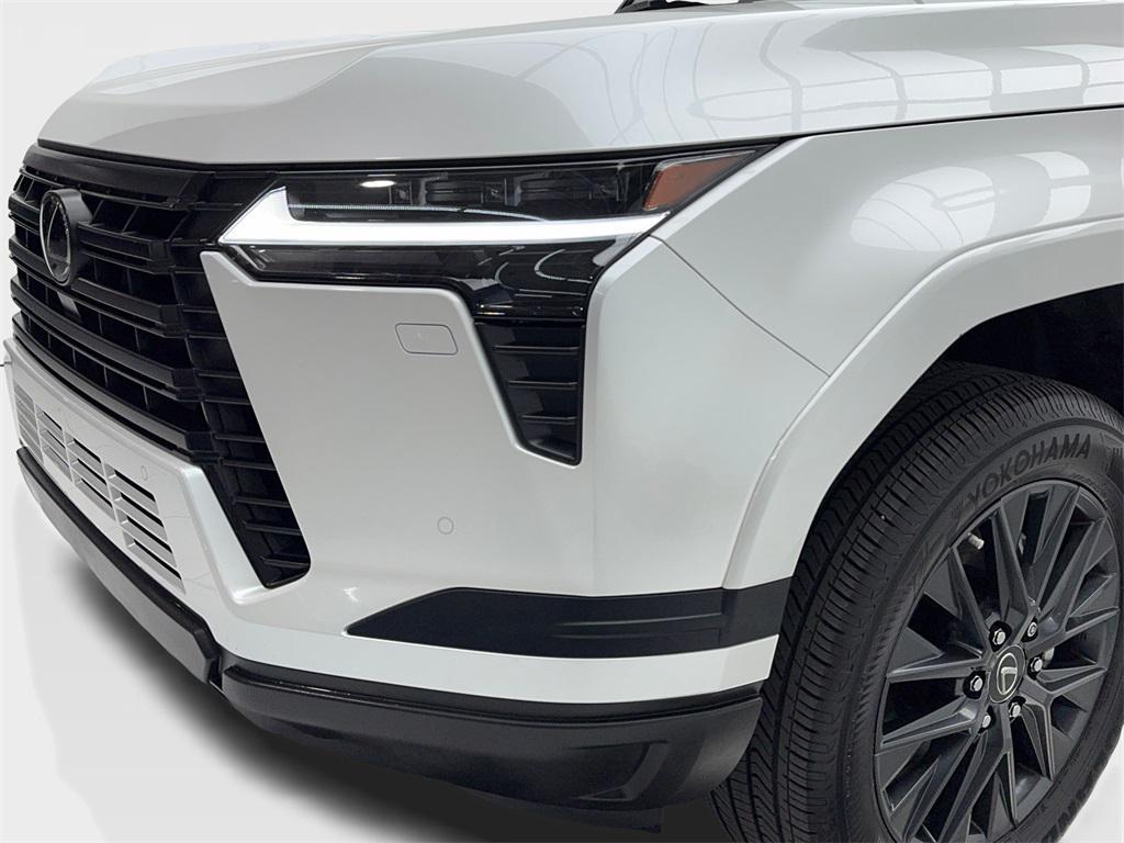 used 2025 Lexus GX 550 car, priced at $87,880