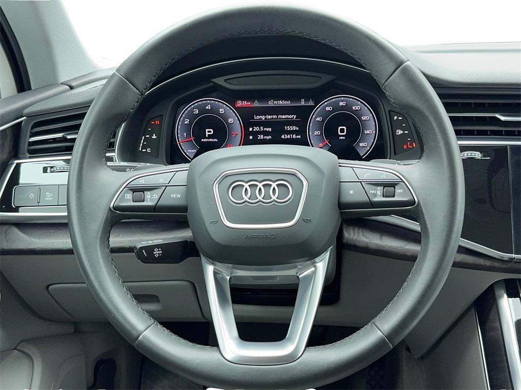 used 2022 Audi Q7 car, priced at $32,390