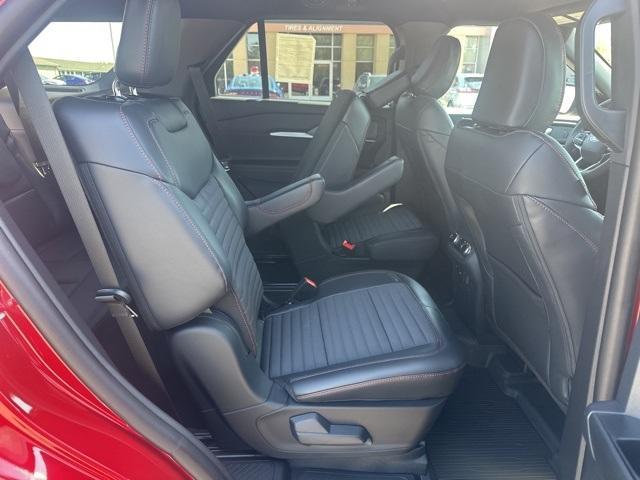 new 2025 Ford Explorer car, priced at $45,427