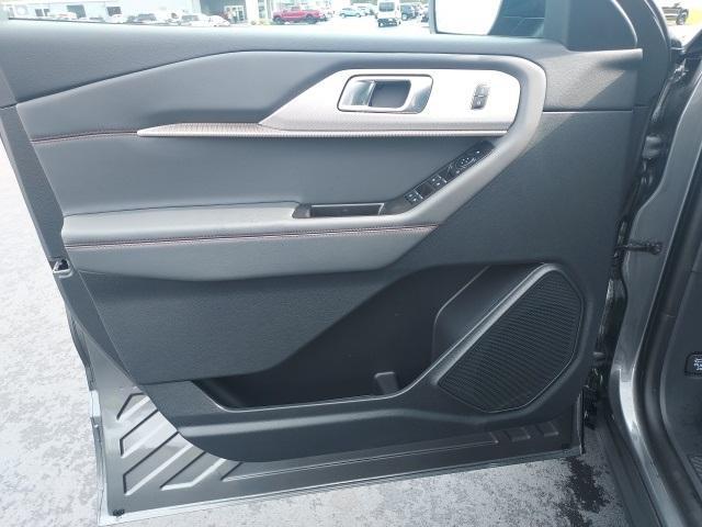 new 2025 Ford Explorer car, priced at $46,081