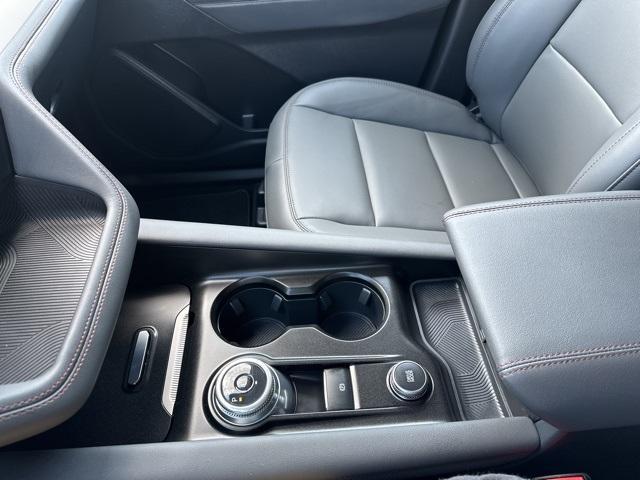 new 2025 Ford Explorer car, priced at $45,404