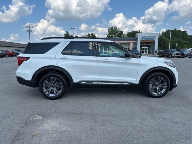 new 2025 Ford Explorer car, priced at $45,404
