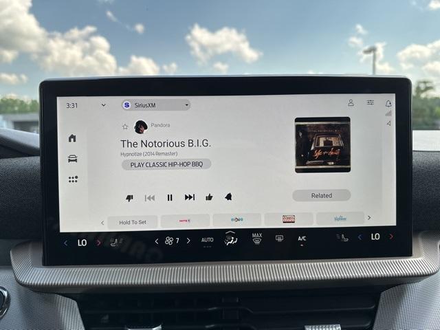 new 2025 Ford Explorer car, priced at $45,404