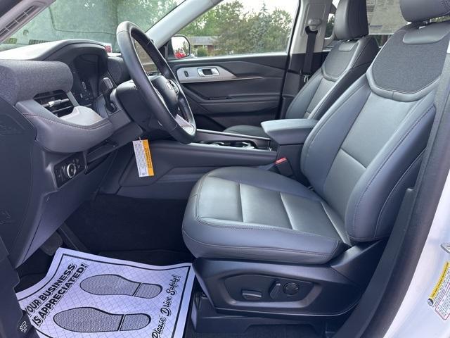 new 2025 Ford Explorer car, priced at $45,404