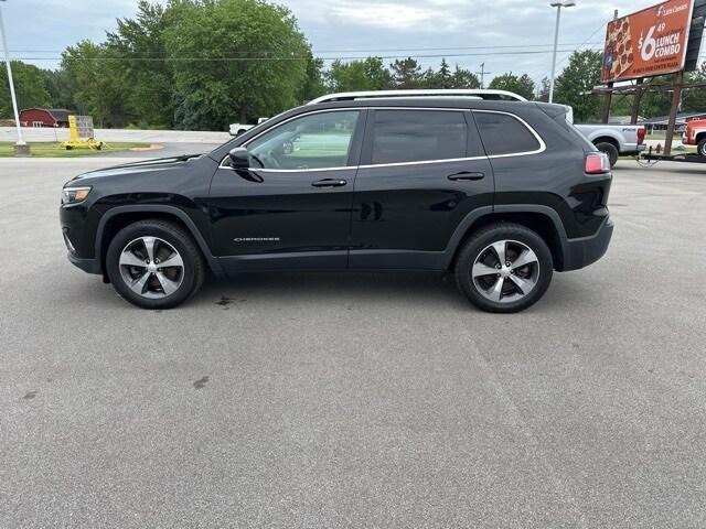 used 2019 Jeep Cherokee car, priced at $18,046