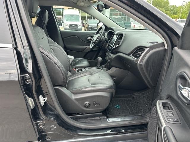 used 2019 Jeep Cherokee car, priced at $18,046