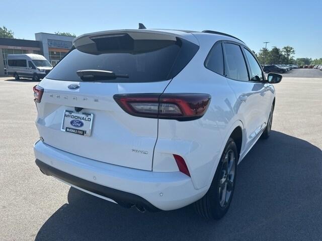 used 2023 Ford Escape car, priced at $25,914