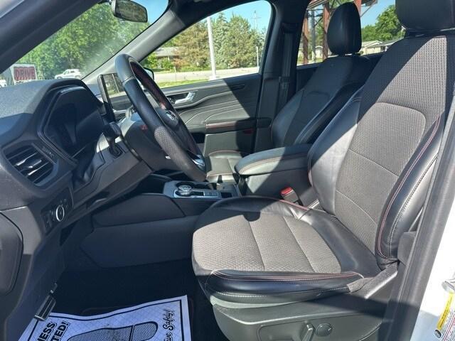 used 2023 Ford Escape car, priced at $25,914