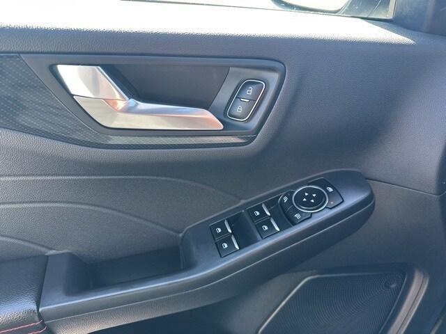 used 2023 Ford Escape car, priced at $25,914