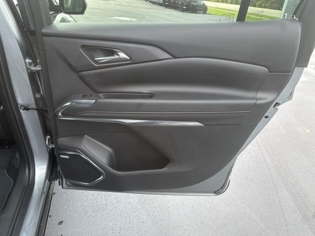 used 2025 Chevrolet Traverse car, priced at $53,197