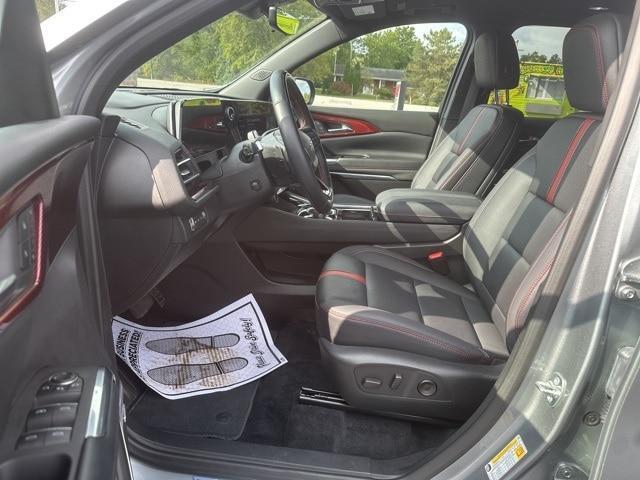 used 2025 Chevrolet Traverse car, priced at $53,197