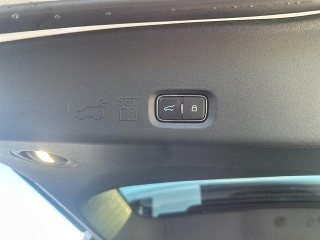 new 2025 Ford Expedition car, priced at $80,310