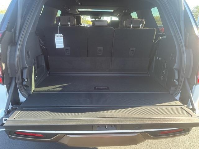 new 2025 Ford Expedition car, priced at $80,310