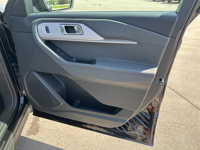 new 2025 Ford Explorer car, priced at $45,458