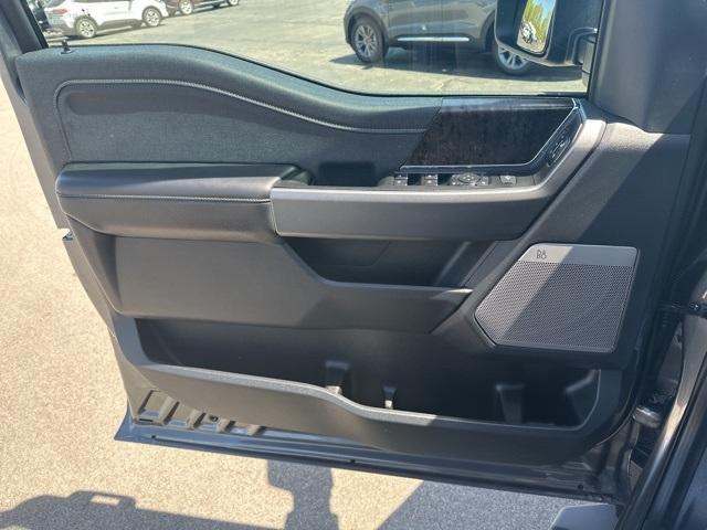 new 2025 Ford F-250 car, priced at $75,975