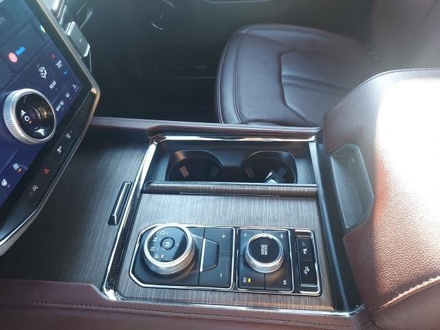 used 2024 Ford Expedition car, priced at $57,982