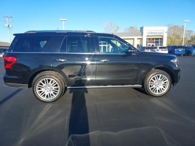 used 2024 Ford Expedition car, priced at $57,982