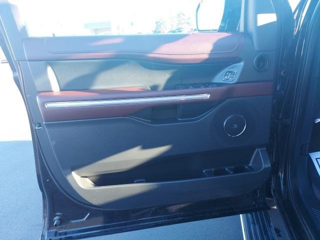 used 2024 Ford Expedition car, priced at $57,982