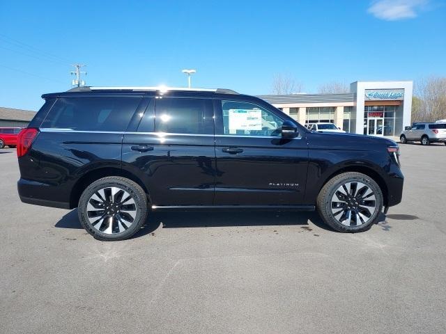 new 2025 Ford Expedition car, priced at $73,262