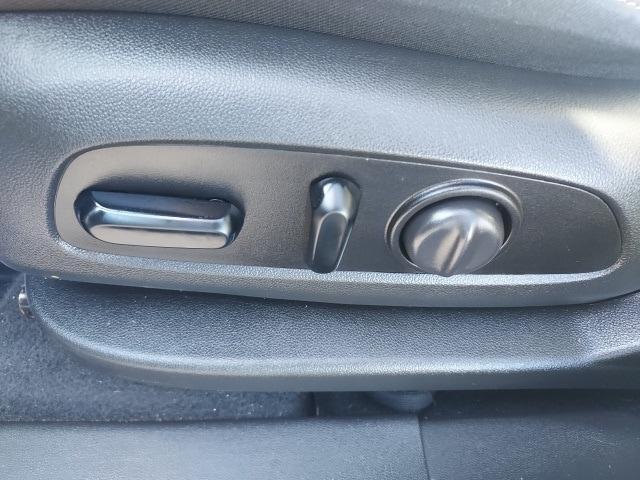 used 2021 Chevrolet Equinox car, priced at $17,901