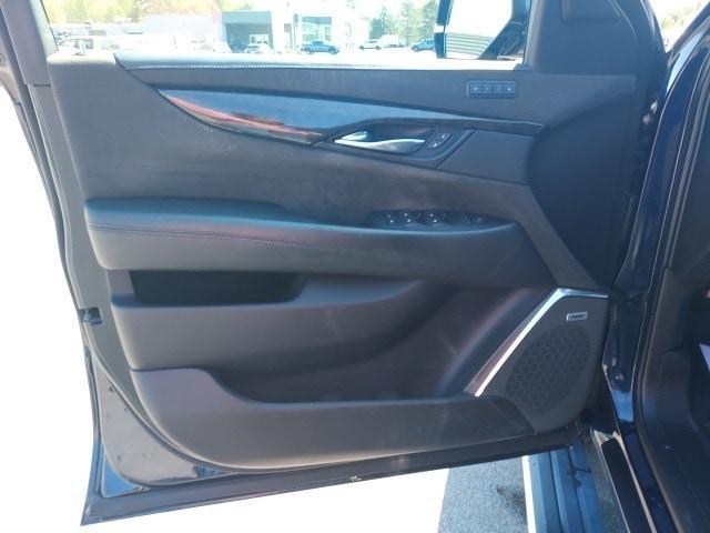 used 2019 Cadillac Escalade car, priced at $34,992