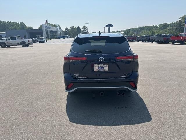 used 2022 Toyota Highlander car, priced at $34,602
