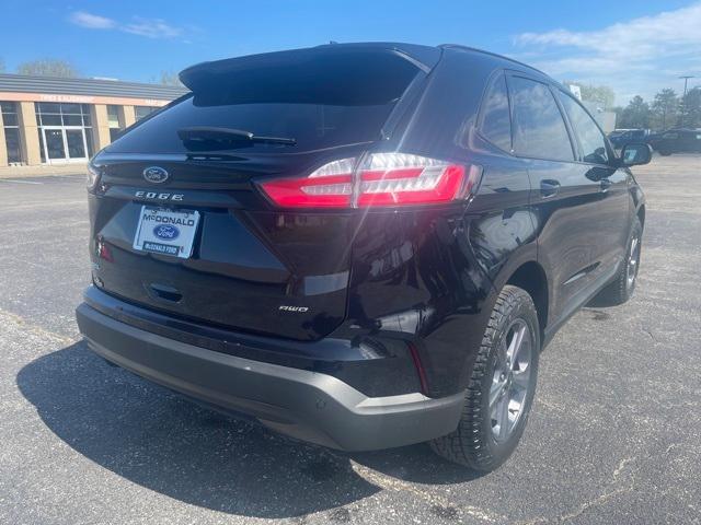 new 2024 Ford Edge car, priced at $41,612