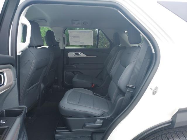 new 2025 Ford Explorer car
