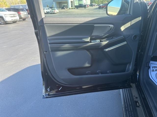 new 2025 Ford Expedition car, priced at $74,401