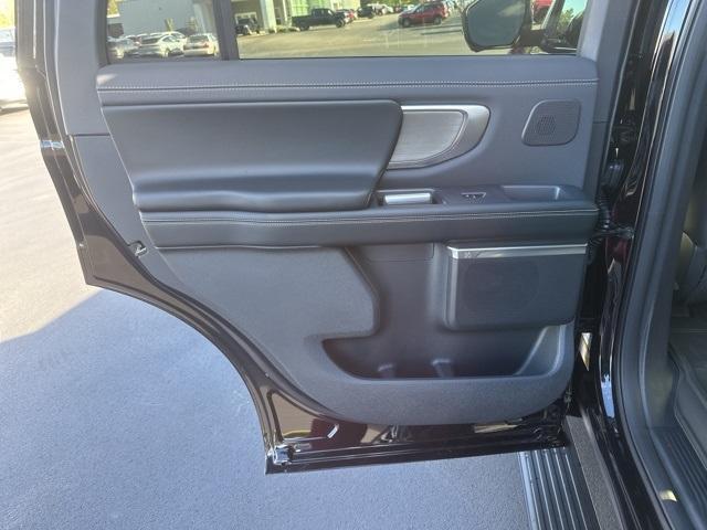 new 2025 Ford Expedition car, priced at $74,401