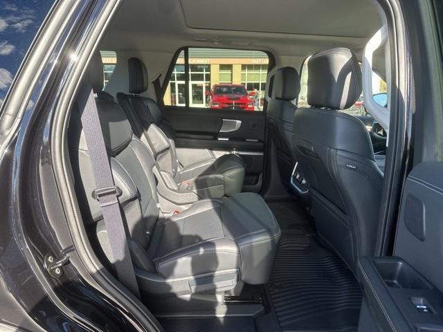 new 2025 Ford Expedition car, priced at $74,401