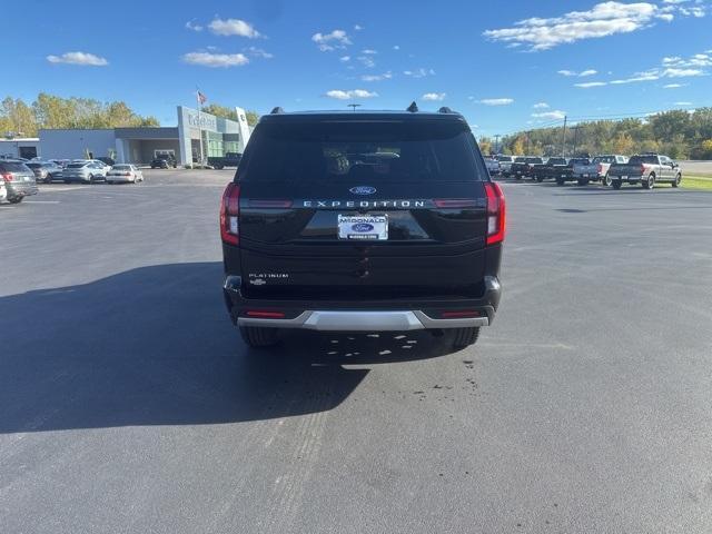 new 2025 Ford Expedition car, priced at $74,401