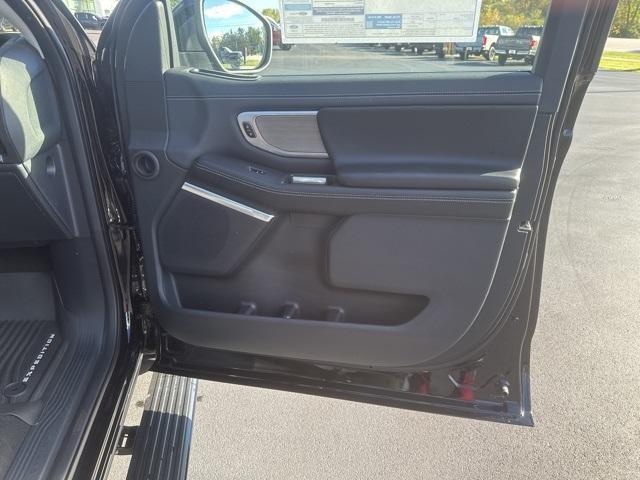 new 2025 Ford Expedition car, priced at $74,401