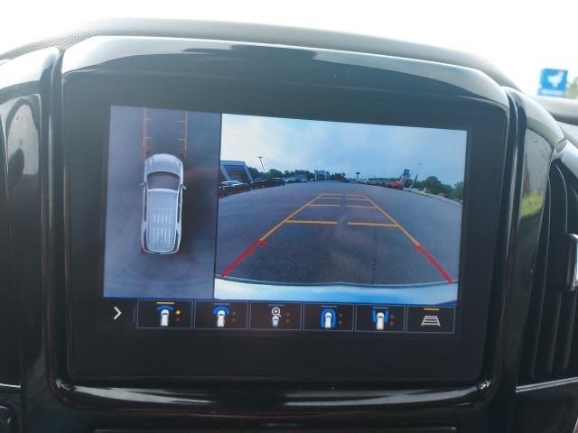 used 2021 Chevrolet Traverse car, priced at $23,488