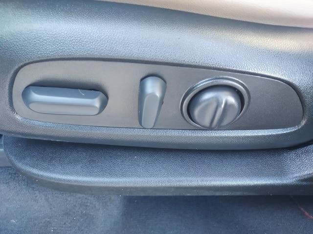 used 2022 Chevrolet Traverse car, priced at $32,014